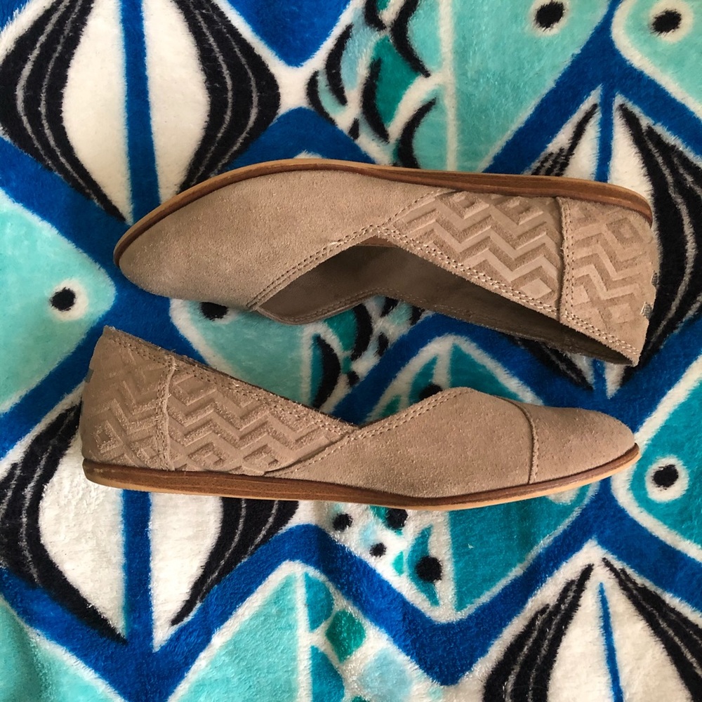 Toms Julie flats size 5